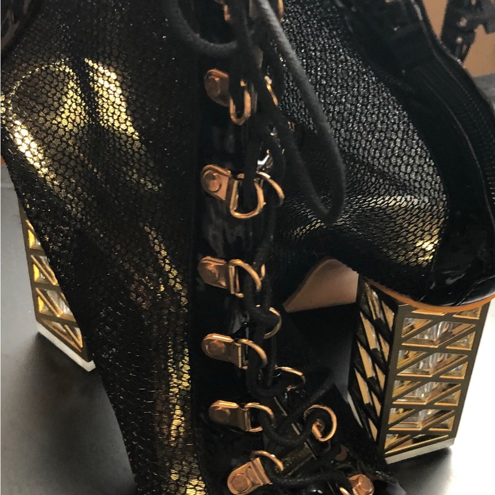 Mesh heels - Picture 9 of 11